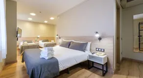 Hotel Torres Manlleu - Image 2