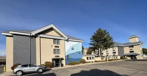 Comfort Inn & Suites Golden - Denver West - Image 2