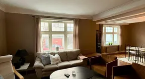Downtown 3-bedroom apartment - Image 2