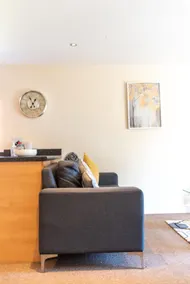 Apartment 11 - Image 4