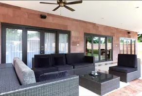 Siam Star Luxury Pool Villa - Image 3
