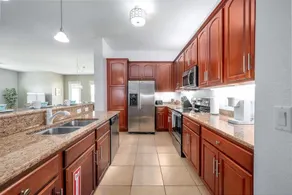 Casa Toscana Deluxe 3 Bedroom Condo by RedAwning - Image 5