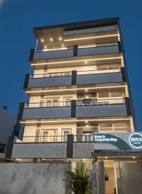 Shft-In Hotel - Image 4