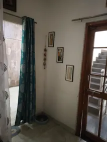 Alok's Home Stay- Beautiful AC Room, Best Location at Pachpedinaka Raipur - Image 4
