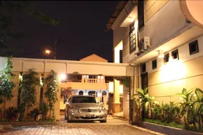 Lagura Residence - Image 4
