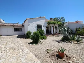0119-MONTSENY Haus mit Studio - Image 3