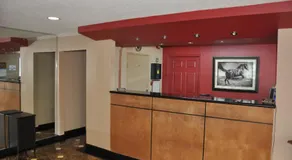 Heritage Inn - Image 4