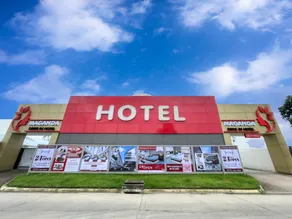 Honey Hotel - Image 5