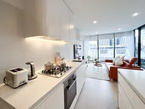 Modern Luxury 2B2B Sky Garden SmartTV - Image 5