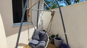 Petit nid douillet dans un cocon de verdure - Image 4