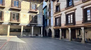 Apartamentos Angelus Plaza Mayor de Graus - Image 3