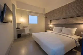 Hotel 88 Bekasi By WH - Image 2