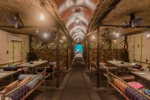 OYO Golden Tulipz Boutique Hotel Near Chhatrapati Shivaji International Airport - Image 2