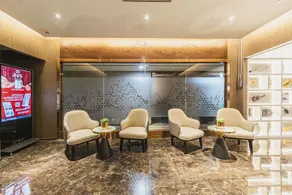 Home Inn Plus Qingdao May Fourth Square Metro Station Municipal Government - Image 3