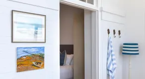 The Clovelly Hotel - Image 4