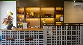 Iconic Suites & Pods Hotel - Image 5