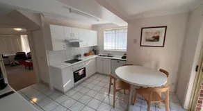 3 Bedroom Town house near Gosford CBD Sleeps 6 plus - Image 4