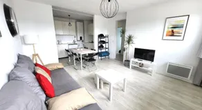 St-Quentin-en-Yvelines Plusieurs appartements avec parking - Image 2