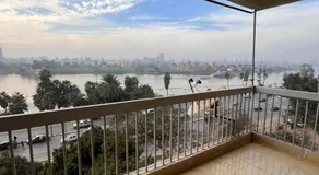 Lovely 4BR with direct nile view - Image 5