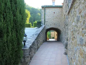 Cozy Mansion in Albanyà with Sauna and Pool - Image 4