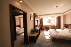 Jubao Hotel - Image 4
