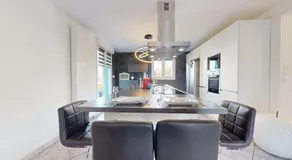 Chez Ludivine - Maison avec Terrasse et Parking - Image 5