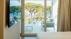 Hotel Lugana Parco Al Lago - Image 2