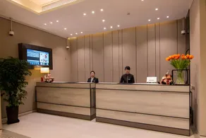 Home Inn Plus Shanghai Hongqiao Road Metro Station - Image 5