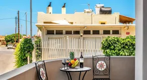 Seaside Apartments in Agkisaras - Image 2