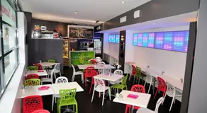 Zero Davey Boutique Apartment Hotel - Image 5