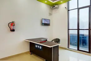 OYO 821081 HOTEL BLUE WORLD - Image 4