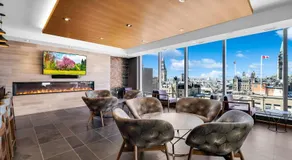 High-end Condo with Gym and walking distance to Parliament - Image 3