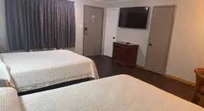 Farrington Inn - North Brunswick - Image 2