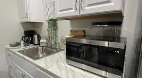 Conveniently Located Cozy Home - Image 4