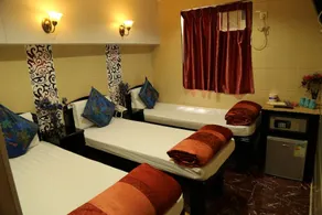Everest Inn Guest House - Image 2