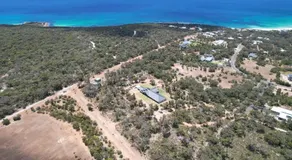 Eagle Bay House - Image 4