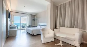 Hotel Mediterraneo - Image 2