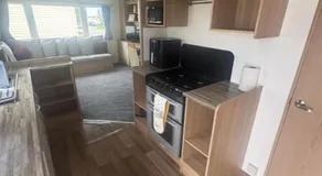 Lyon's Robin Hood Rhyl 8 Berth Caravan - Image 3