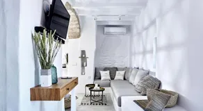 Living Theros Luxury Suites - Image 4
