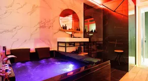 Love Room Marseille - Orion - Image 4
