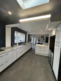 Hyacinth House - Image 4