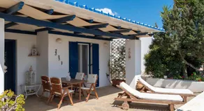 Cycladic home in Paros - Image 3