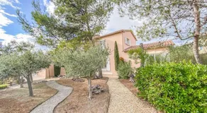 Anduze Gîte Les Lauriers au "Petit Clos des Cigales" - Image 5