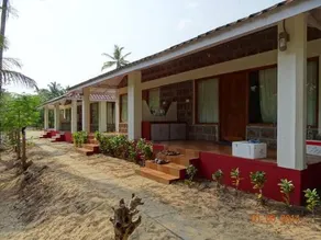 Sun Burn Beach Resort - Image 2