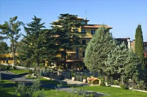 Green Hotel Poggio Regillo - Image 2