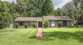 Gator Den 6 Bedrooms Steps to UF - Image 5