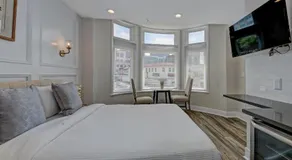 Suite C - DuPont CircleKalorama Luxury Apartment - Image 2