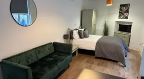 Bright Studio in the Heart of Chorlton - Image 2