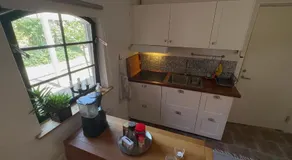 Stort rymligt boende med två sovrum och pentry i lantlig miljö - Image 3