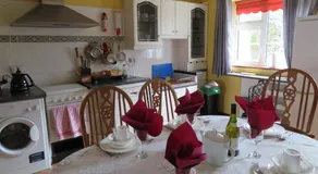 Lake View Apartment - Image 3